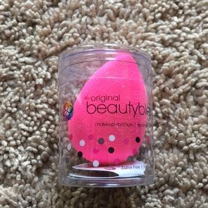 beautyblender Makeup - Never been opened Original BeautyBlender beautyblender Makeup - Never been opened Original BeautyBlender
